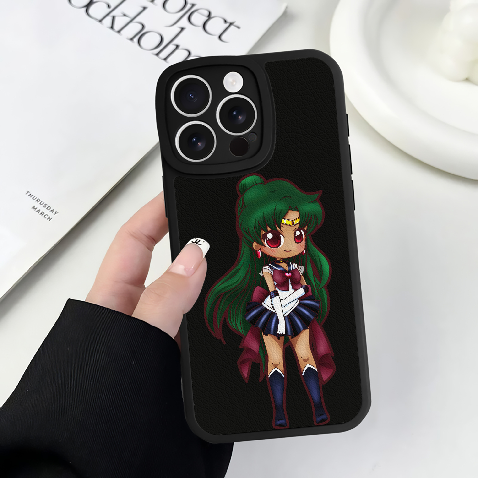 （画像用） 美少女戦士セーラームーン 冥王せつな Sailor Moon Meiou Setsuna 【iPhone 16シリーズ対応】シリコンスマホケース（レザー調） 材質：シリコン